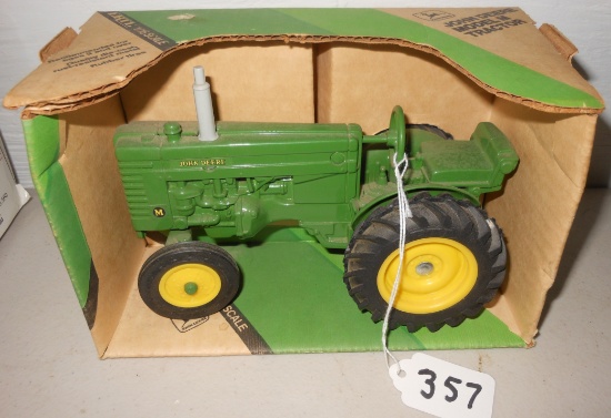 John Deere model M