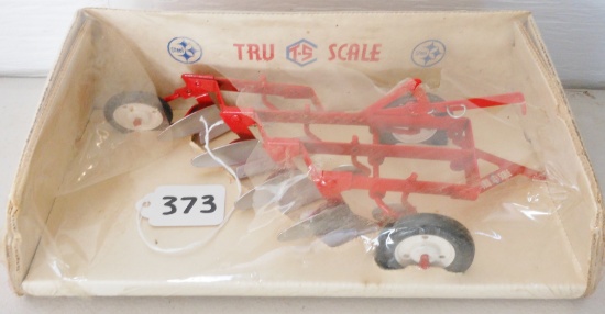 Carter Tru-Scale 418 4 bottom plow