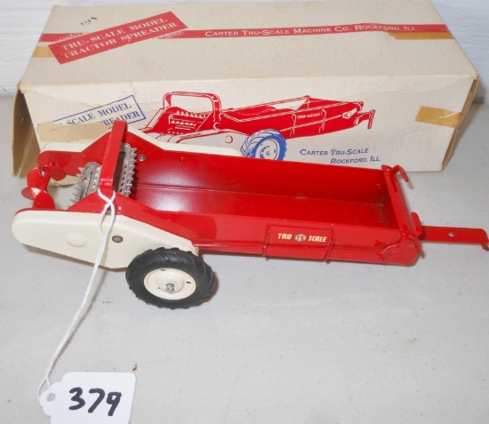 Carter Tru-Scale 403 tractor spreader