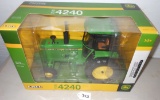 John Deere 4240