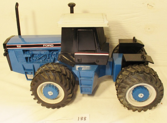 Ford 846 tractor