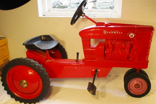 Farmall Super M pedal tractor
