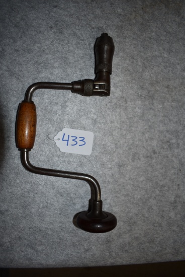 Winchester – No. 3543 10” Brace w/Wooden Handles – Both Chuck & Brace Marked “Winchester”