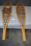 The Maine Snow-Shoe by L.L. Bean, Inc., Freeport, ME – 10x46 S-8 Woven Snow Shoes – In Excellent Con