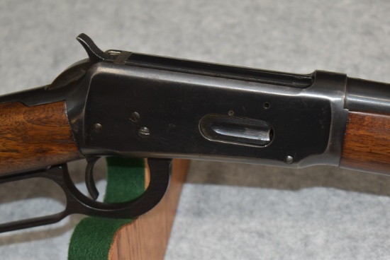 Winchester – Mod. 94 (Pre-64) “Flat Band” – 25-35 Cal. Lever Action Rifle