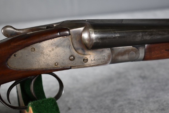 L.C. Smith – Field Grade Featherweight – 16ga. Hammerless Double Barrel Shotgun
