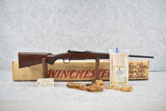 Winchester – Mod. 70 Lightweight Carbine – 22-250 Rem. Cal. Bolt Action Rifle