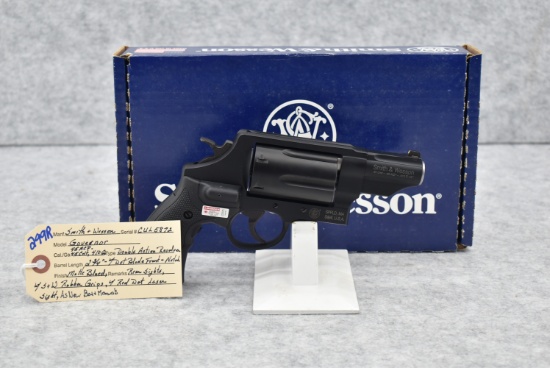 Smith & Wesson – Mod. Governor – 45 ACP/45 Colt Cal./410ga. Double Action Revolver