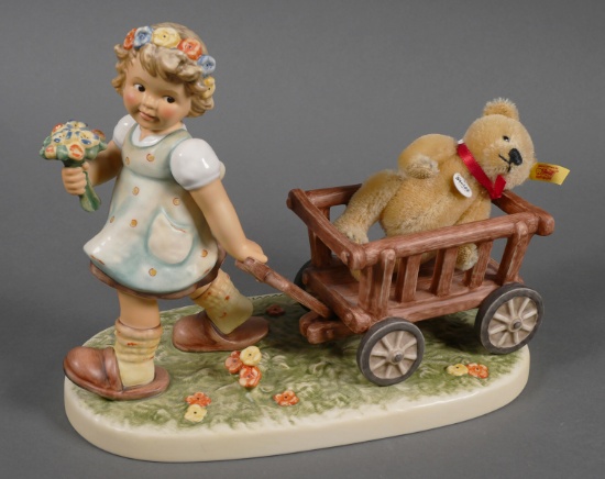 Large Hummel TAG ALONG TEDDY 2333 TMK9