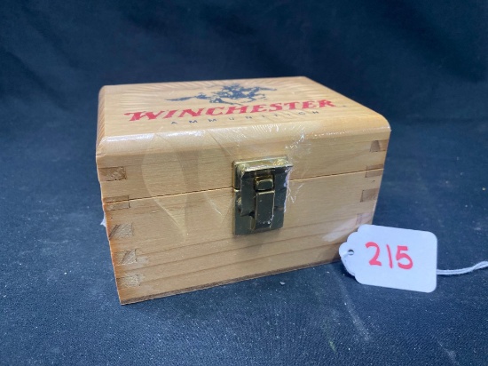 WINCHESTER 1996 1-10000 300 ROUNDS 22 CAL IN WOODEN BOX (X1)