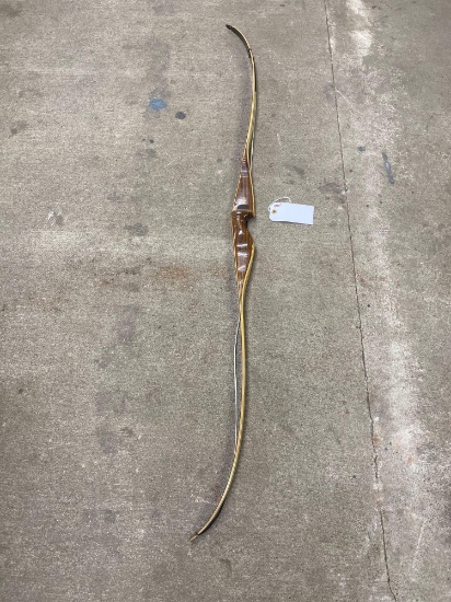 BEAR CUB RECURVE BOW 43 LBS @ 62 IN DATED 1953