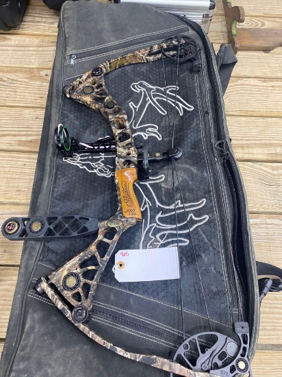 MATTHEWS SOLO CAM SE-4 70 LBS @ 27 IN WITH SHAFFER SIGHT AND SOFT CASE