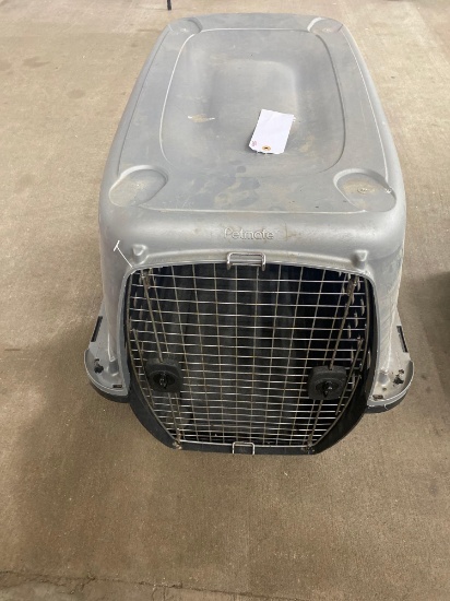 PETMATE LARGE DOG CRATE - NO SHIPPING ON THIS LOT