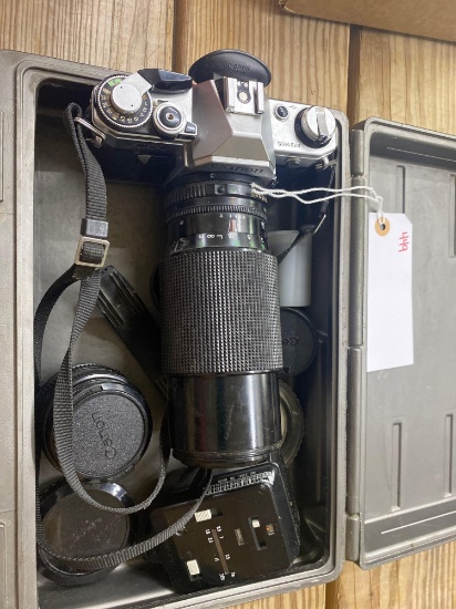 CANNON AE-1 CAMERA 50MM LENSE WITH 70X210 MM ZOOM - IN CASE