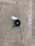 BEAR BOW FISHING REEL WITH ARROW
