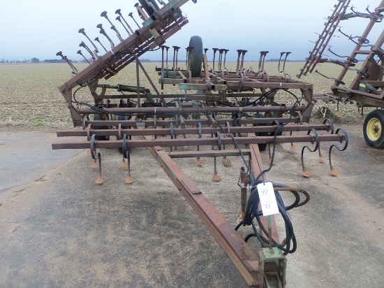 John Deere 1010 flat fold s-tine Cult