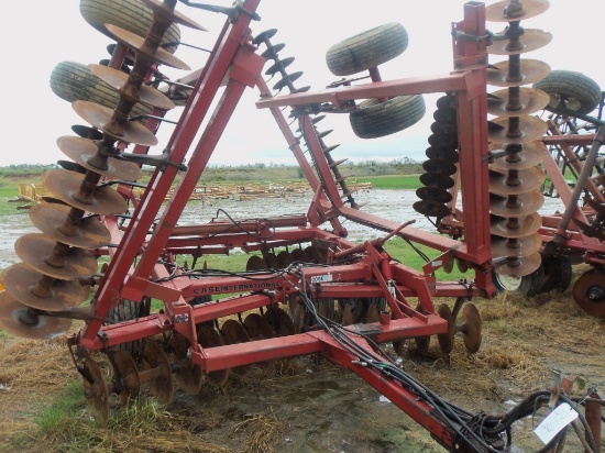 CASE-IH 3900, APPX 28.5', DISC