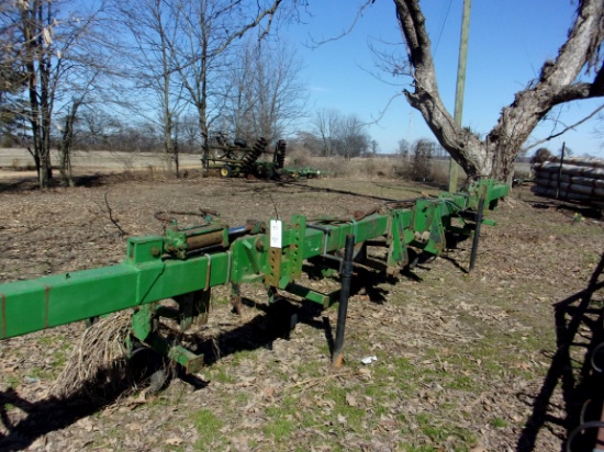 John Deere apx 24' hyd fold Lay-By Cult