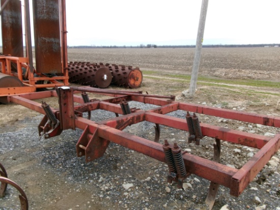 3 pt 6 shank Chisel Plow