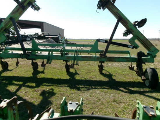 Bigham 40' 8 row 60" w/Bigham Lister Units