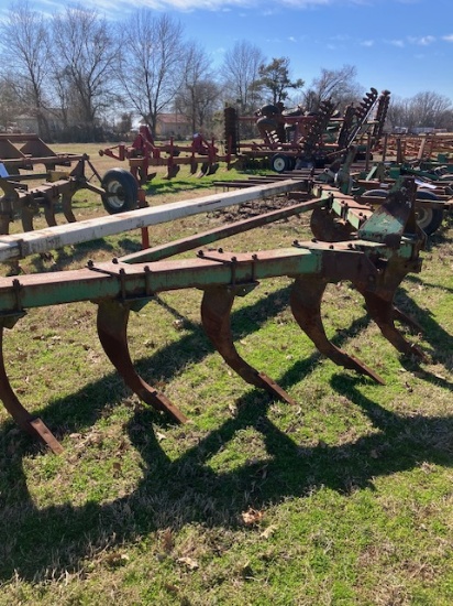 John Deere 3 pt 9 shank Subsoiler