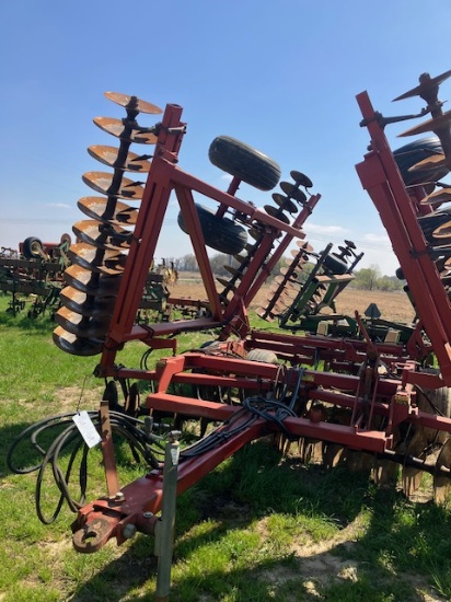 Case-IH 3950 apx 28' Disc, #075079