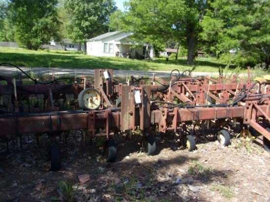 15 row Hyd Fold Dickey Cult