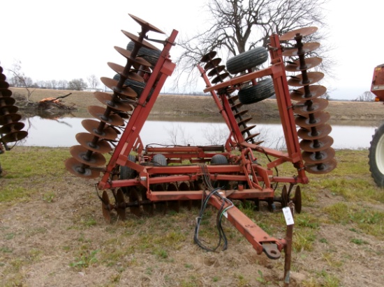 Case-IH apx 28.5' 3900 Disc, #184023