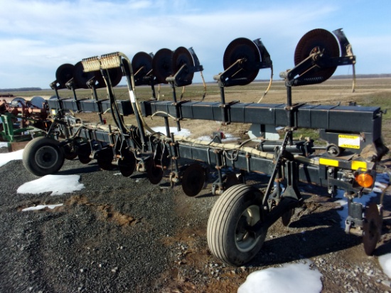 Flat Fold 3 pt 16 row 30" Knife Rig w/coulters