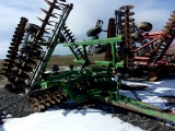 John Deere 637 apx 32' 9