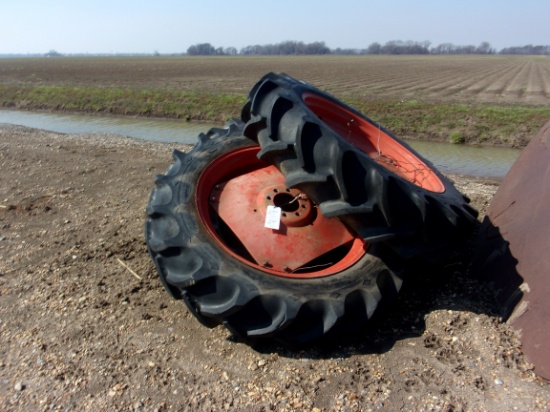 4 - 13.6-38 R-2-0 Tires & Rims for Case Hi Crop