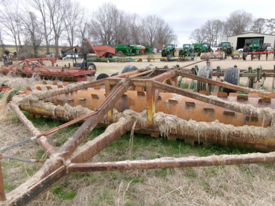House apx 18' Cleated Roller