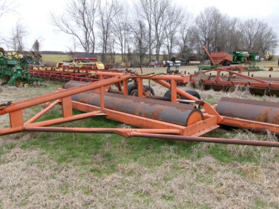 Fair Oaks apx 30' Hyd Fold Flat Roller, #217