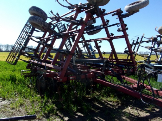 Case-IH Tigermate II Apx 28' C-Shank Cult w/Coil Tine Harrows w/flat bar tumblers, #0026163
