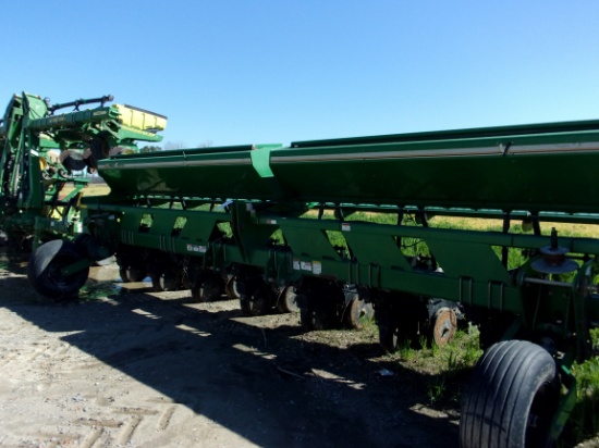 Great Plains 2525P 8 row 38" twin row Drill, #GP-1529SS