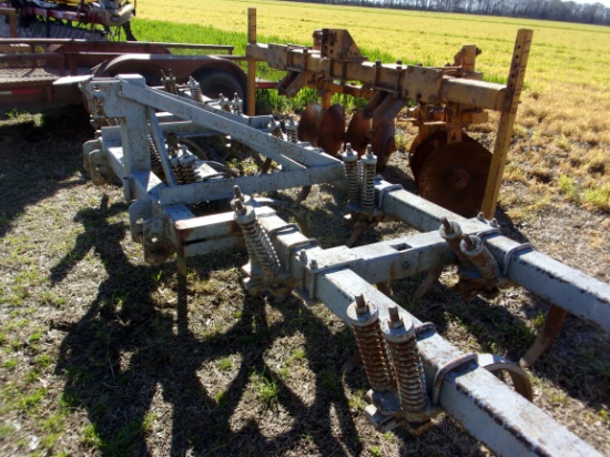 3 pt apx 14' Chisel Plow