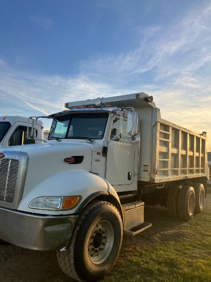 2006 Peterbilt Tandem Axle Dump Truck