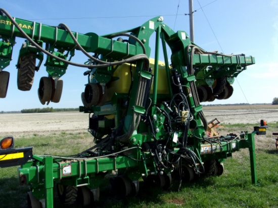 John Deere 12 row 30" stack fold Vacuum Planter on Orthman DR12 Tool Bar