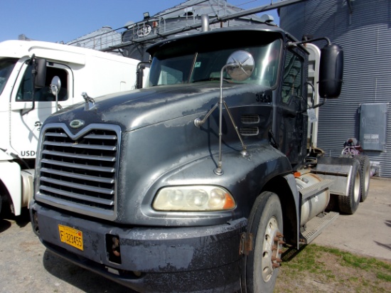 2006 Mack mdl 613 conv tandem axle Day Cab Truck, #N011553