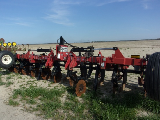 Unverferth mdl 310 12 row hyd fold Ripper Stripper, #80404