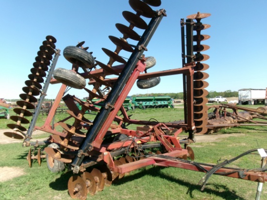 IH 496 apx 32' Disc