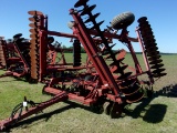IH 496 apx 31' Disc, 7.5
