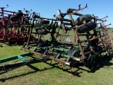 John Deere 980 apx 27' C-Shank Cult w/4 Bar Spike Harrows