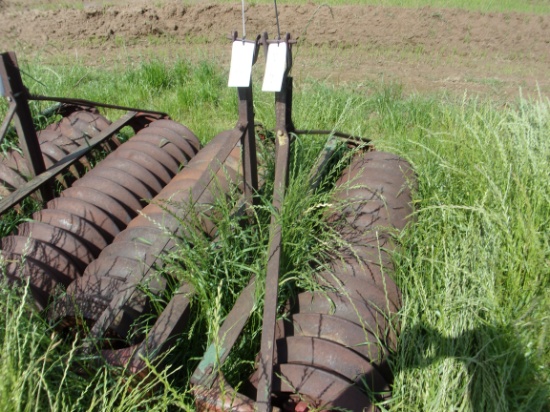 Brillion Apx 4' Corrugated Roller