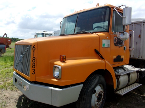 1997 Volvo Conv Single Axle Day Cab Truck, #860944