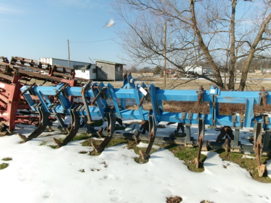 DMI mdl 2500 6 row In-Line Ripper