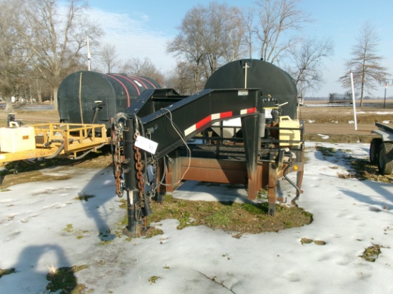 KBH Dual Wheel Tandem Axle Gooseneck Trailer w/apx 2600 gal poly tank, w/mix vat  motor