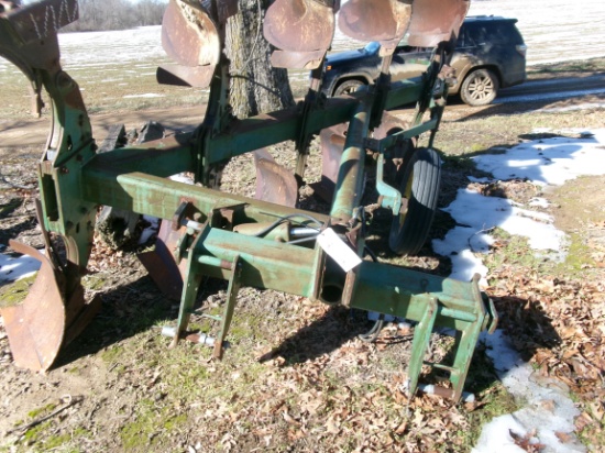 John Deere 4600 5 Bottom Rollover Plow