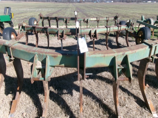 John Deere 900 11 shank Ripper