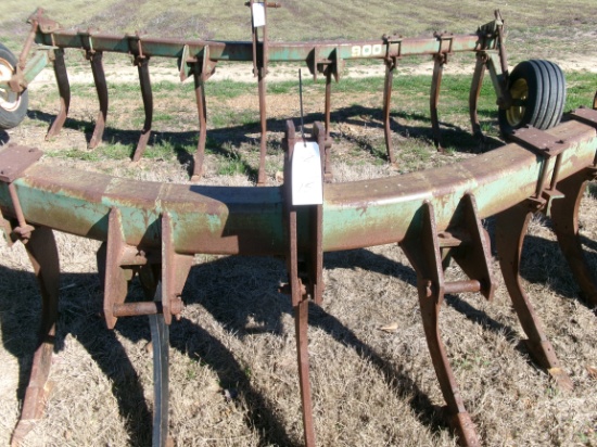 John Deere 900 9 shank Ripper